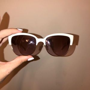 Tory Burch Sunglasses white and gold